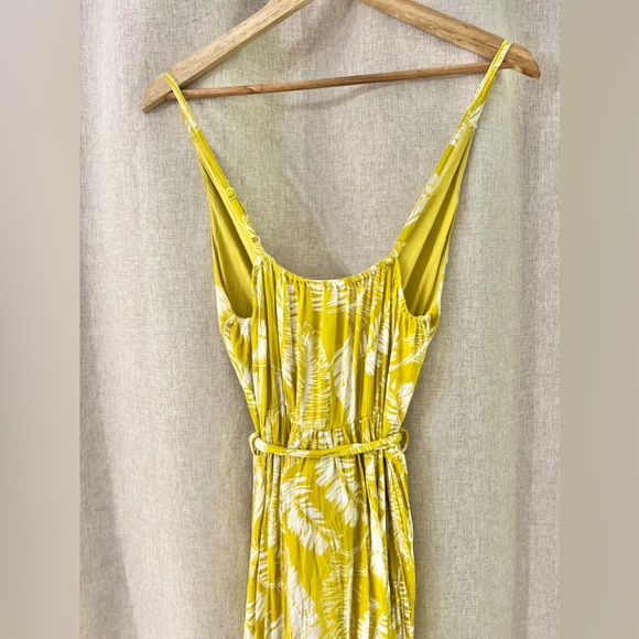 Yellow Tropical Vacation Dress - Picture 6 of 6
